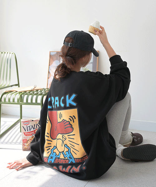[77이상가능♡] 크랙 겨울 여성 기모 프린팅 박스 오버핏 롱 맨투맨 티셔츠